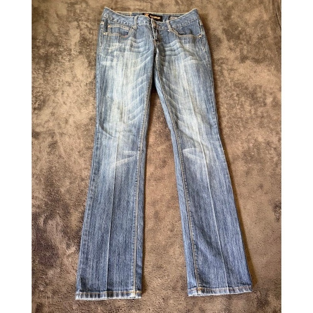 Rocawear Simone Straight Leg Jeans Blue Denim Embroidered Logo Size 32X33.